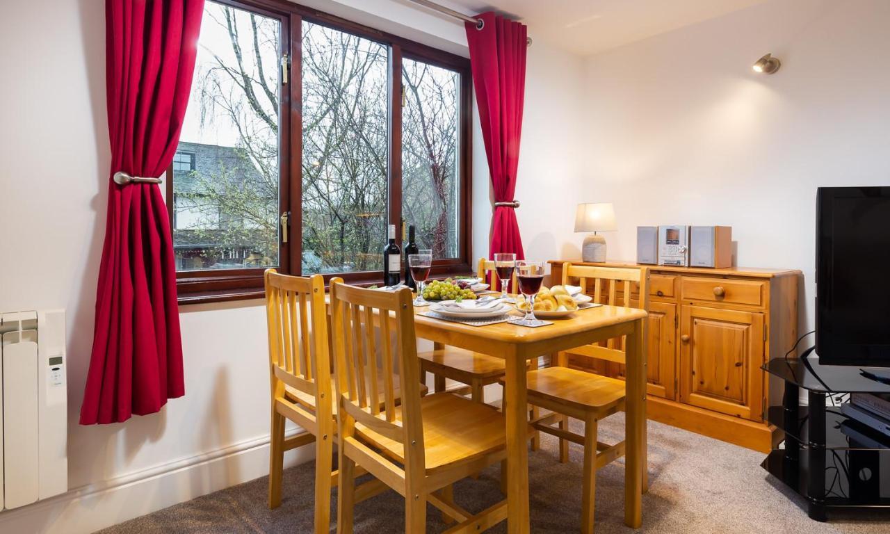 High Lake Bowness-on-Windermere Extérieur photo